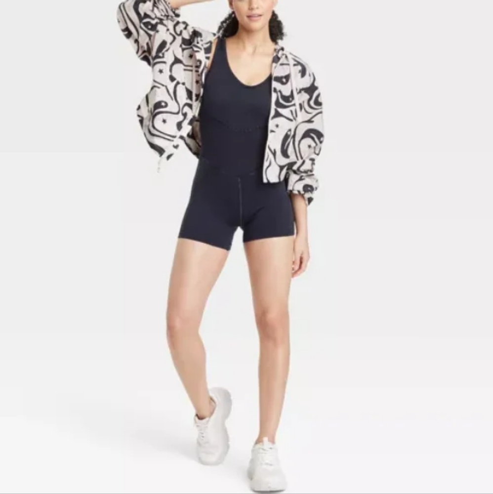 LOYLAB Women’s Seamless Short Active Bodysuit
